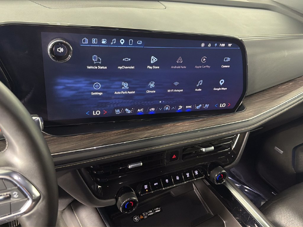 Certified 2025 Chevrolet Suburban Premier RWD image 24