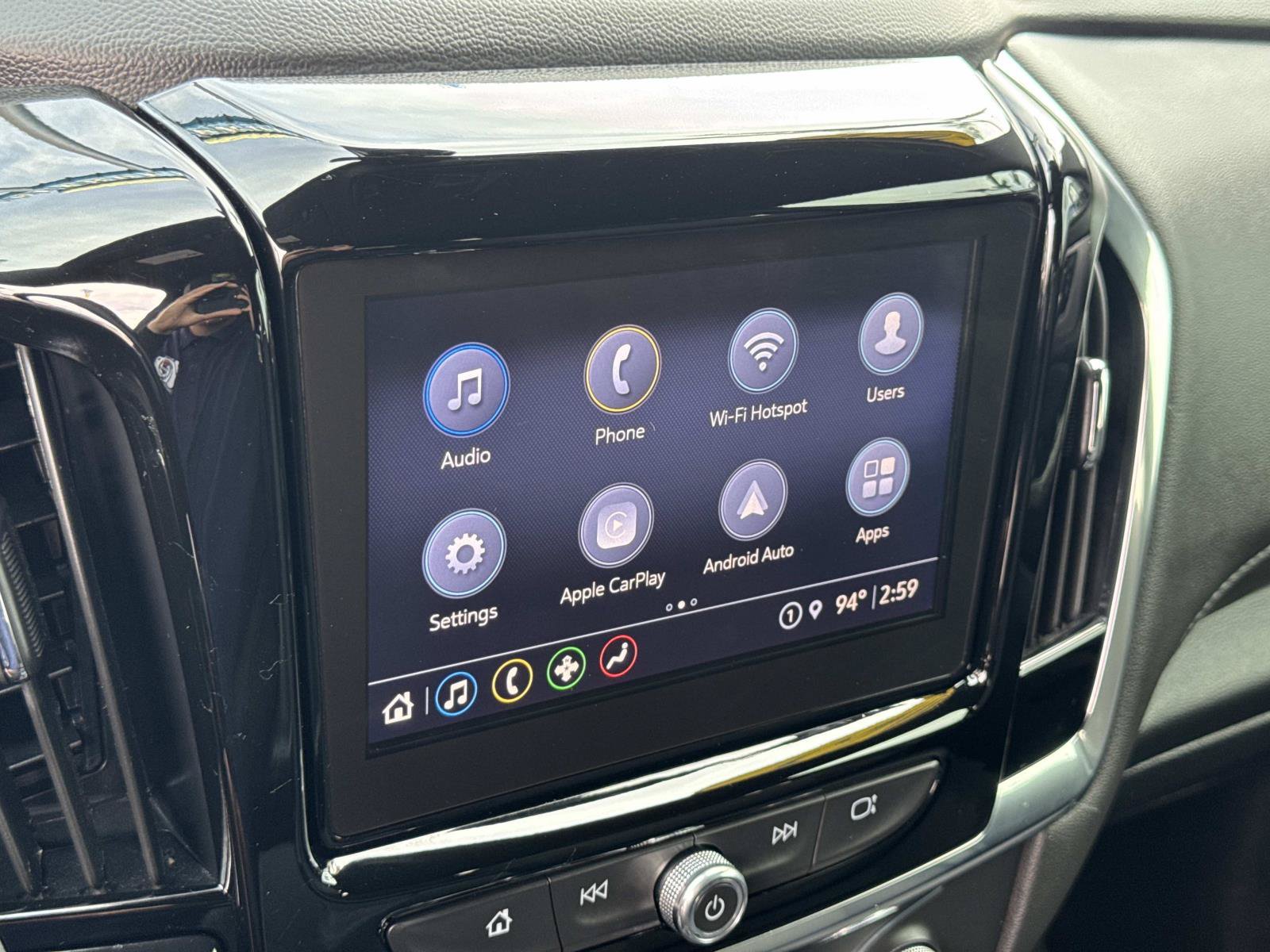 Used 2023 Chevrolet Traverse LT FWD image 13