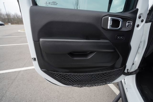 Used 2021 Jeep Wrangler Unlimited Sahara image 14