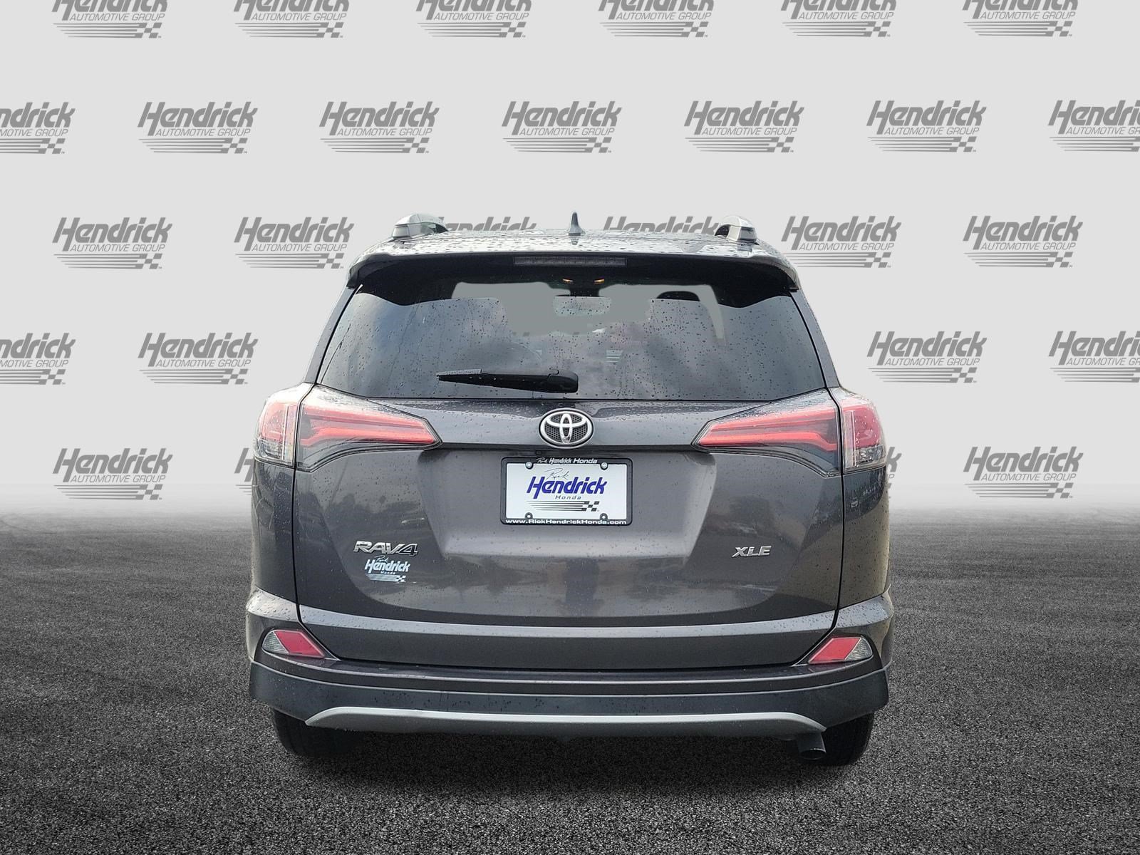 Used 2018 Toyota RAV4 XLE FWD image 6