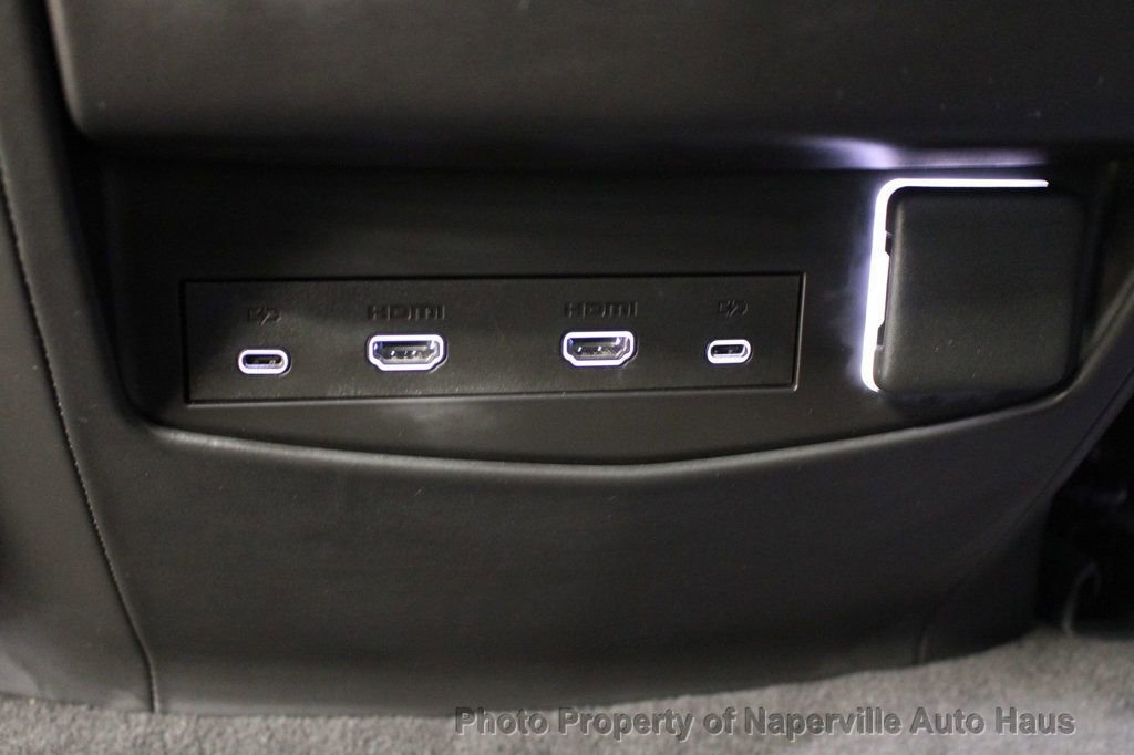 Used 2025 Cadillac Escalade ESV Sport Platinum w/ LPO, ONYX Package image 45