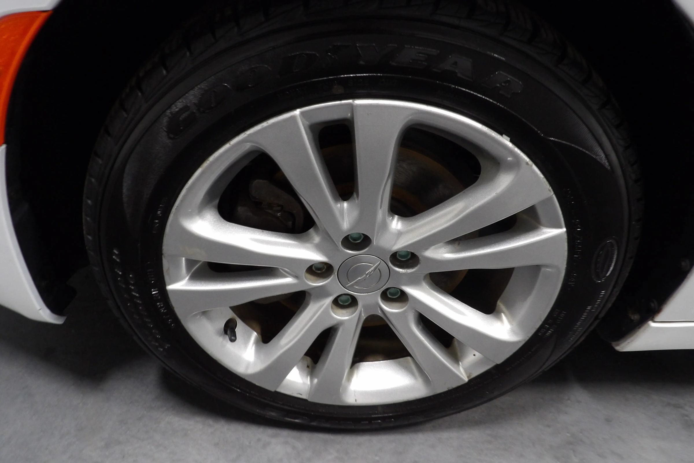 Used 2016 Chrysler 200 Limited w/ Convenience Group FWD image 16