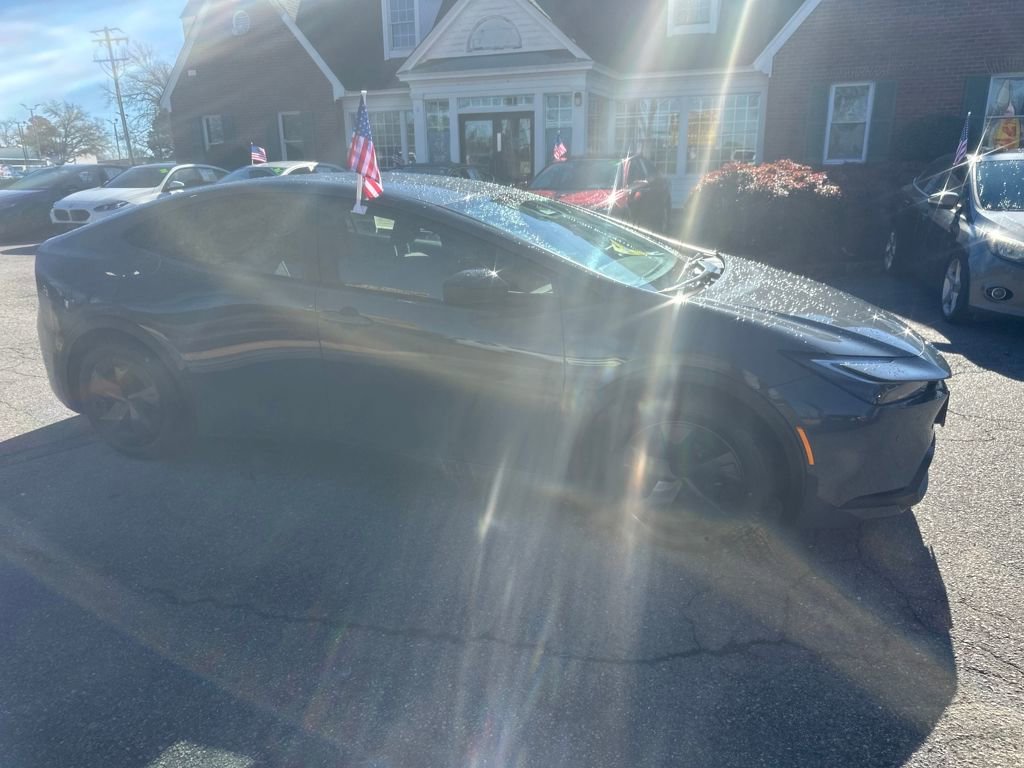 Used 2023 Toyota Prius LE image 29