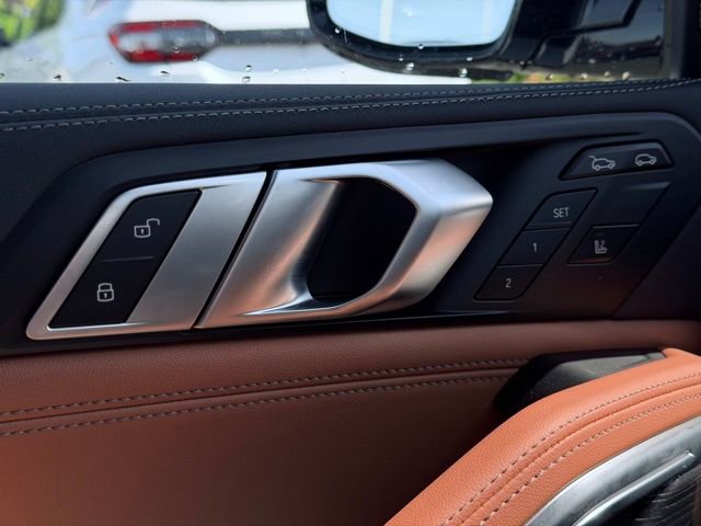 New 2026 BMW X6 xDrive40i AWD/4WD image 16