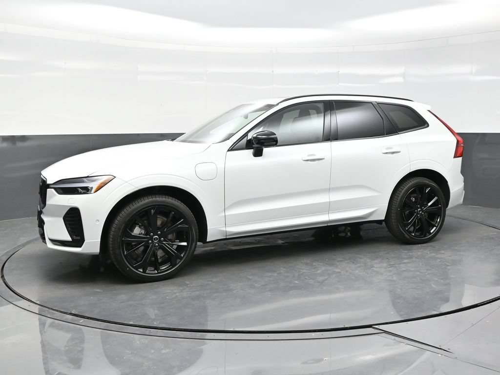 New 2026 Volvo XC60 T8 Ultra w/ Climate Package AWD/4WD image 3
