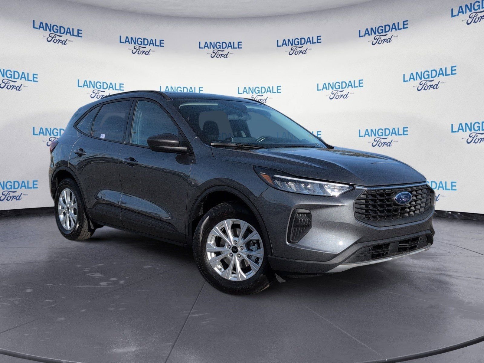 New 2026 Ford Escape Active w/ Tech Pack #1 FWD image 2