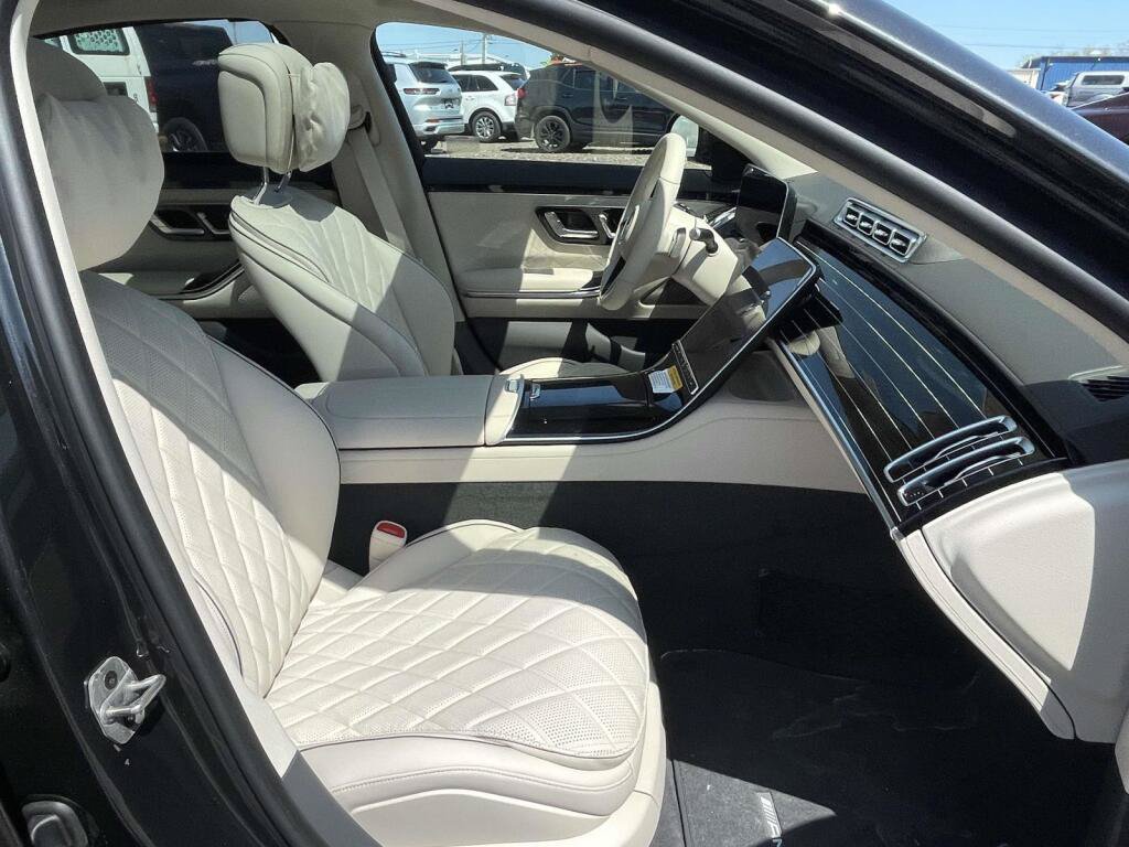 New 2026 Mercedes-Benz S 580 4MATIC Sedan image 22