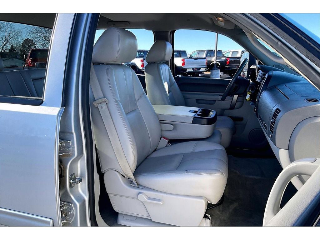 Used 2012 GMC Sierra 2500 SLE w/ SLE Preferred Package AWD/4WD image 8