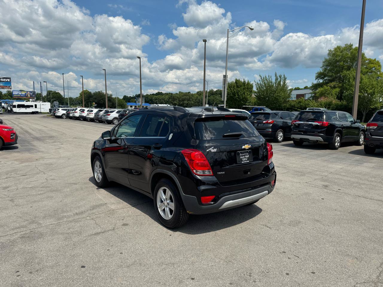 Used 2017 Chevrolet Trax LT FWD image 5