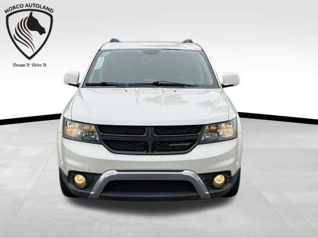 Used 2017 Dodge Journey Crossroad FWD image 2