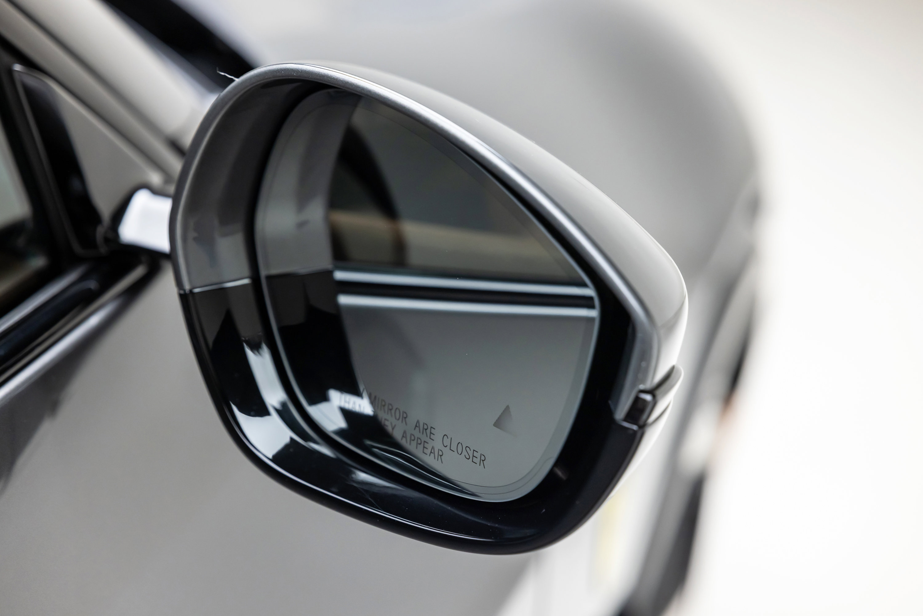 Certified 2023 Ferrari Purosangue image 40