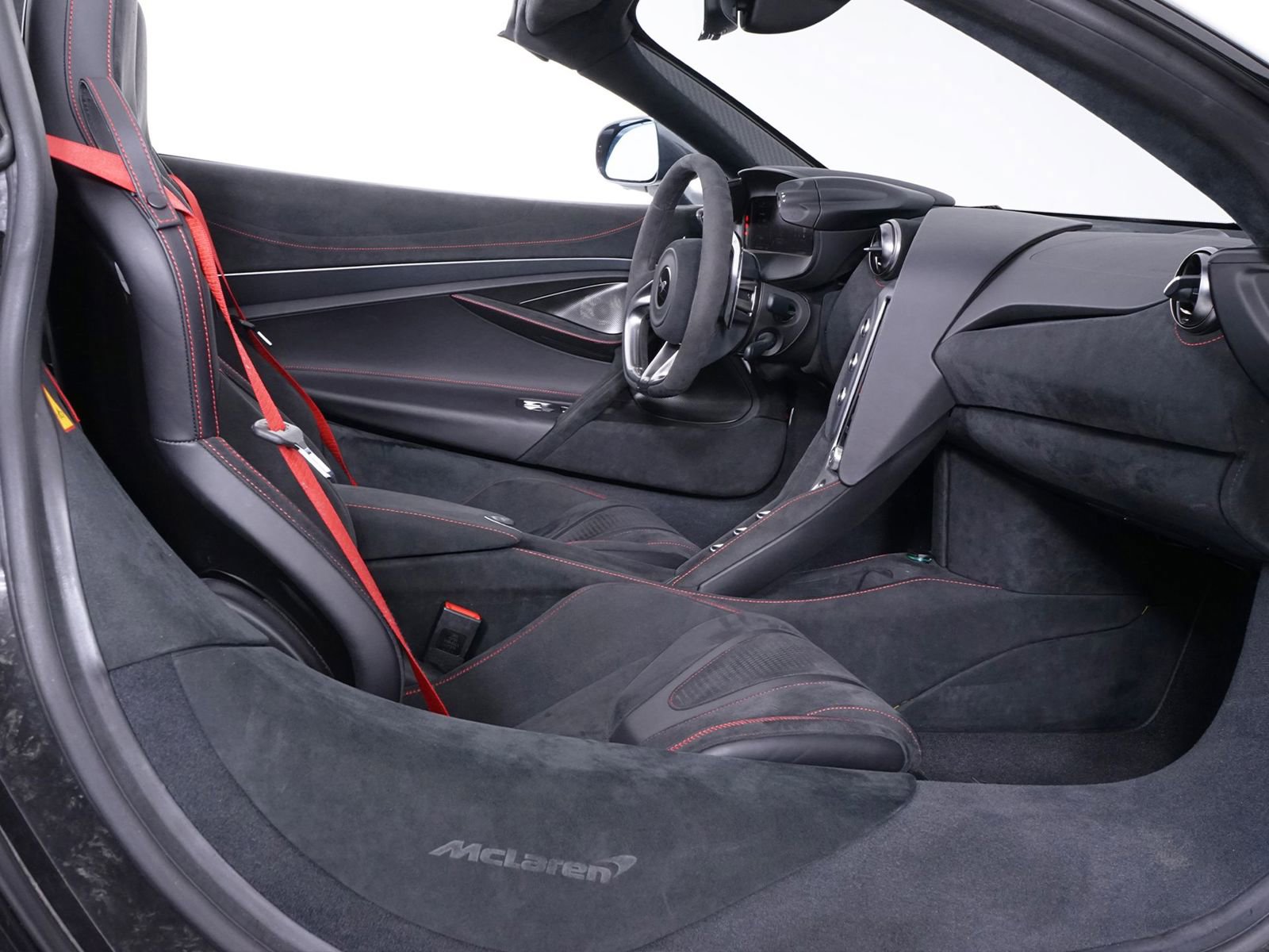 Used 2024 McLaren 750S Spider image 29