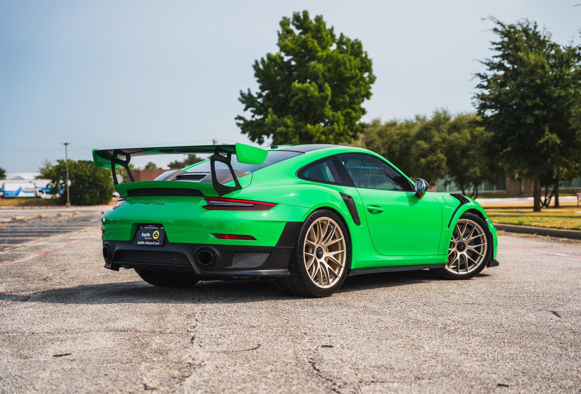 Used 2018 Porsche 911 GT2 RS RWD image 18