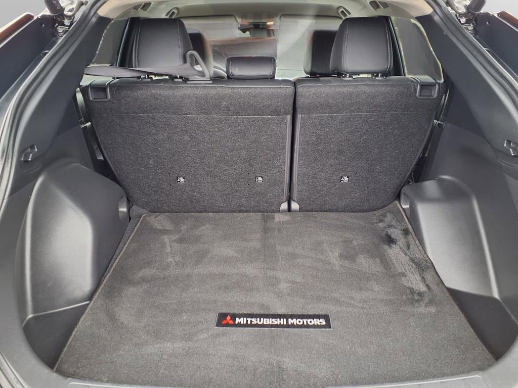 Used 2025 Mitsubishi Eclipse Cross SE image 27