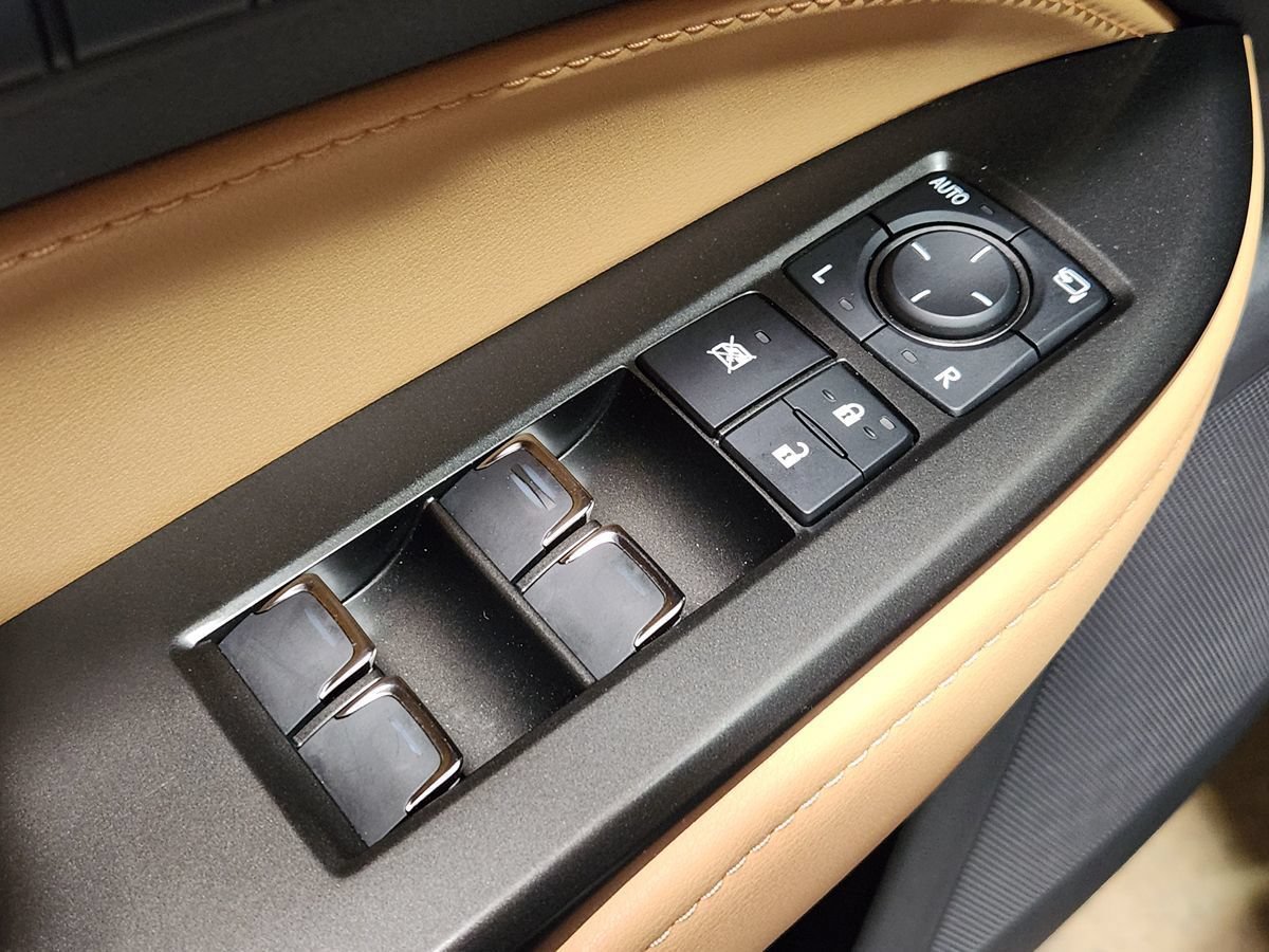 Used 2025 Lexus NX 250 FWD w/ Premium Package image 42