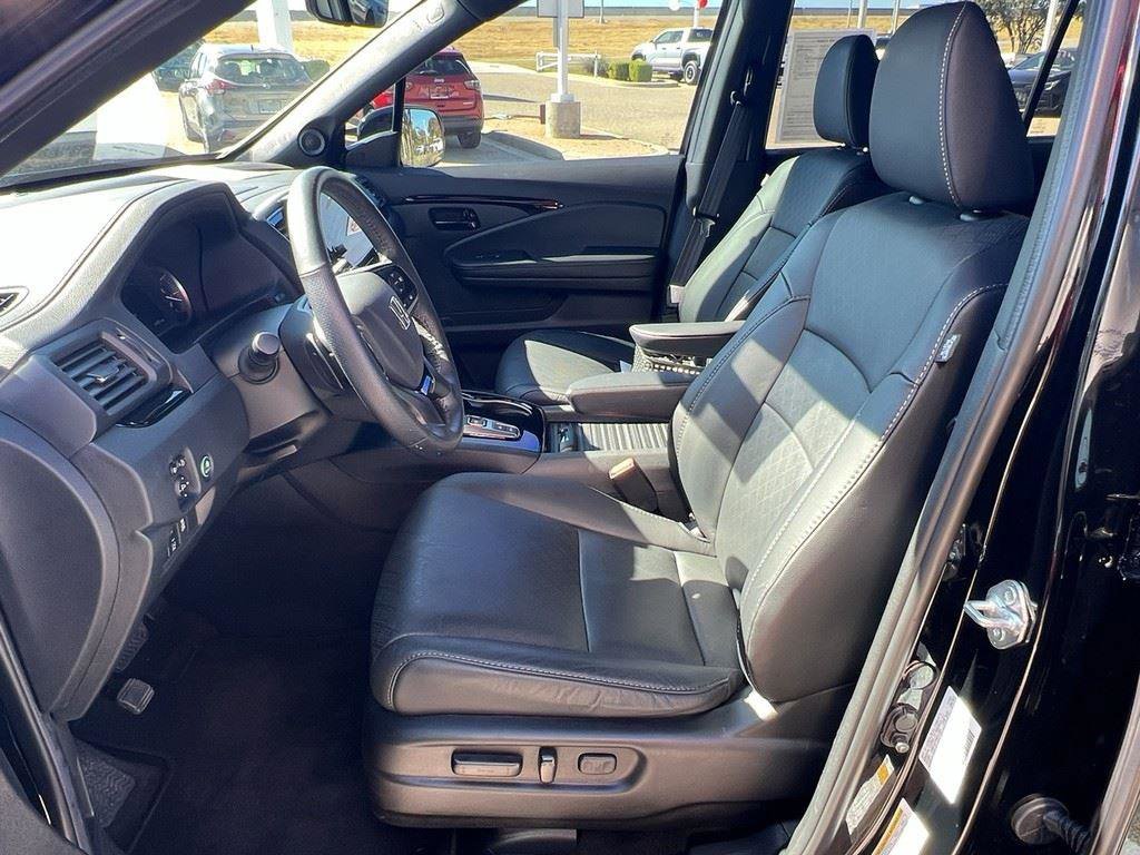 Used 2023 Honda Passport Elite image 17