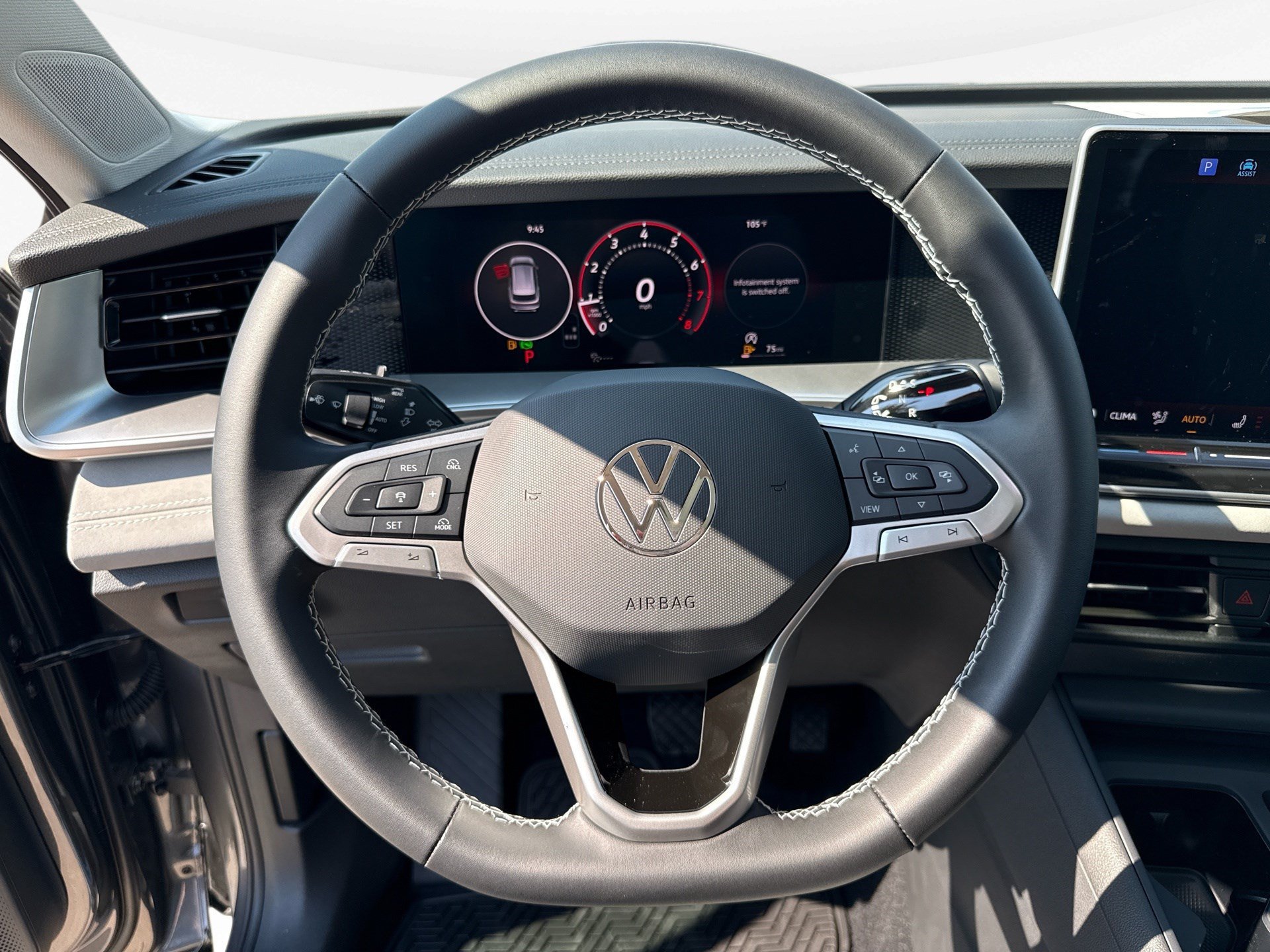 New 2026 Volkswagen Tiguan SE FWD image 12