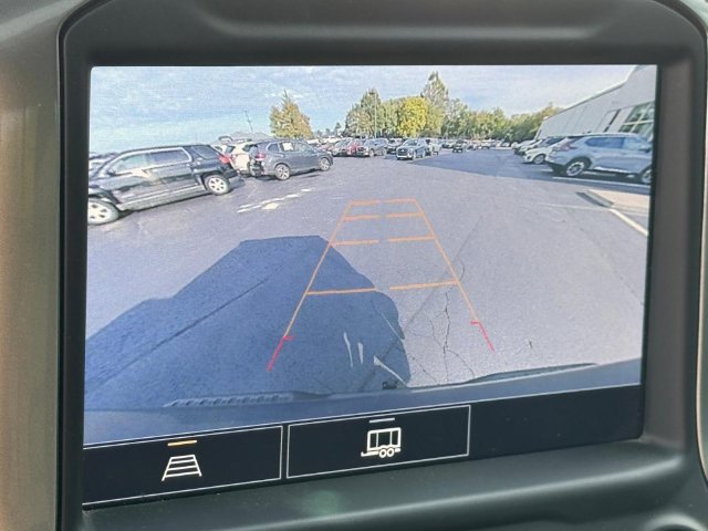 Used 2021 Chevrolet Silverado 1500 LT Trail Boss w/ LT Trail Boss Premium Package AWD/4WD image 17