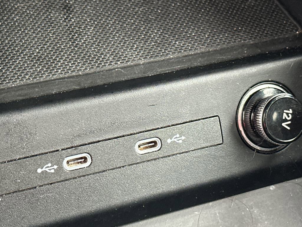 Used 2022 Audi Q4 e-tron Premium image 30