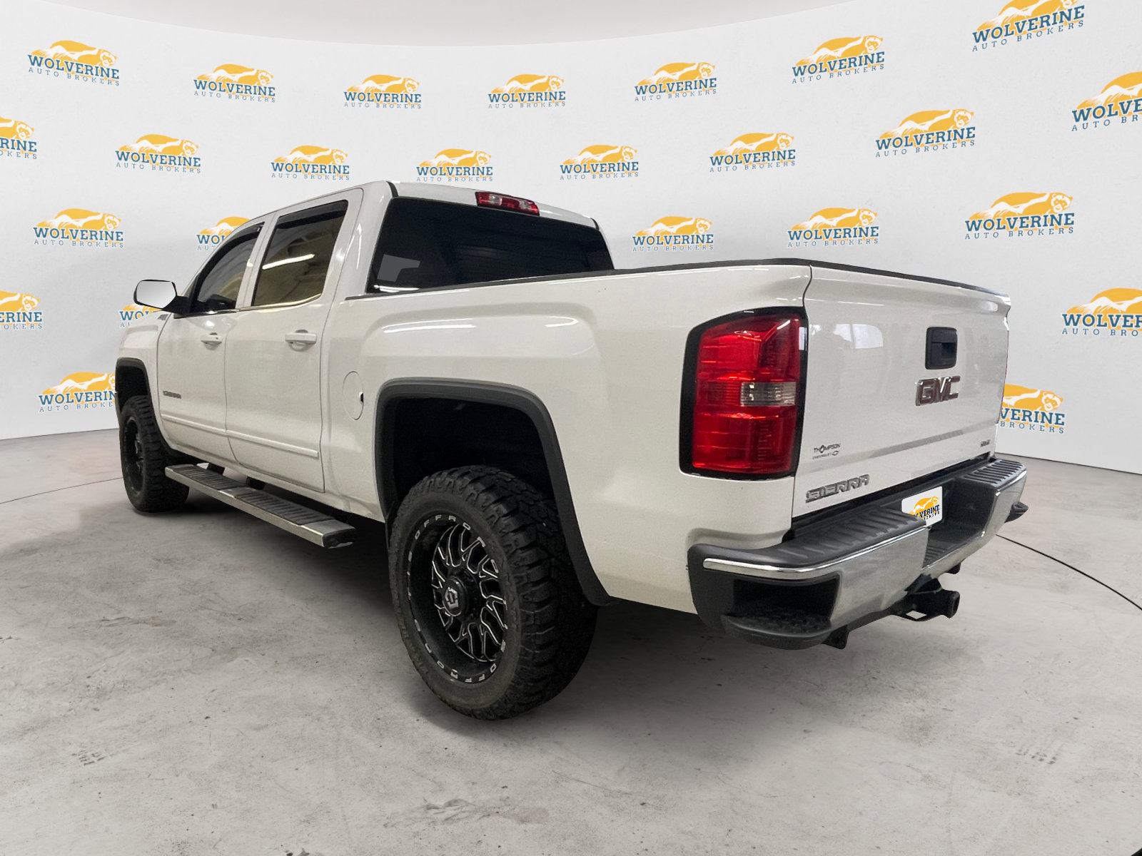 Used 2015 GMC Sierra 1500 SLE image 3
