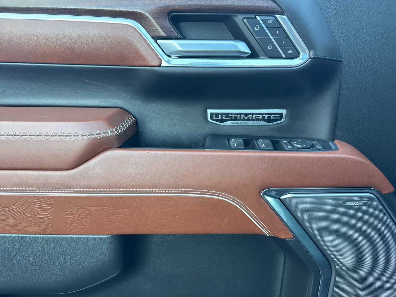 Used 2024 GMC Sierra 1500 Denali Ultimate image 10