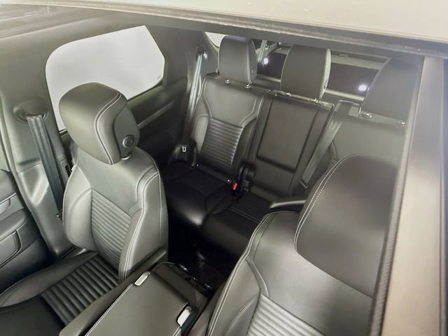 New 2026 Land Rover Discovery Dynamic SE AWD/4WD image 14