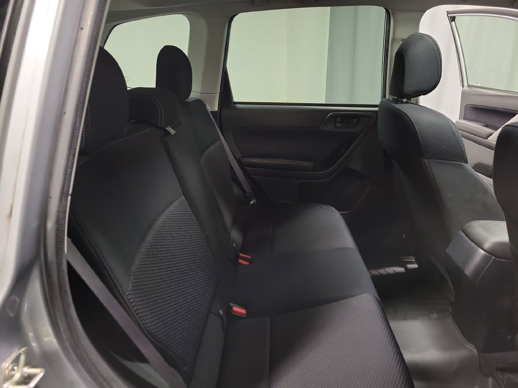 Used 2018 Subaru Forester 2.5i Premium w/ Popular Package #2A AWD/4WD image 31