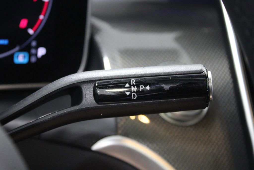 Used 2024 Mercedes-Benz GLC 300 4MATIC image 37