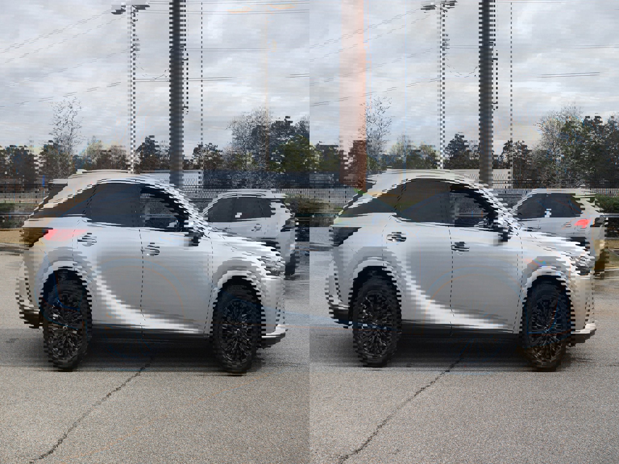 Used 2026 Lexus RX 350h w/ Accessory Package (2T) image 21