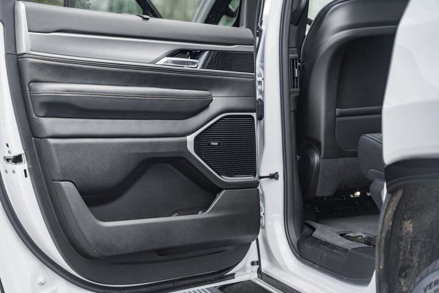 New 2026 Jeep Grand Wagoneer Limited image 50