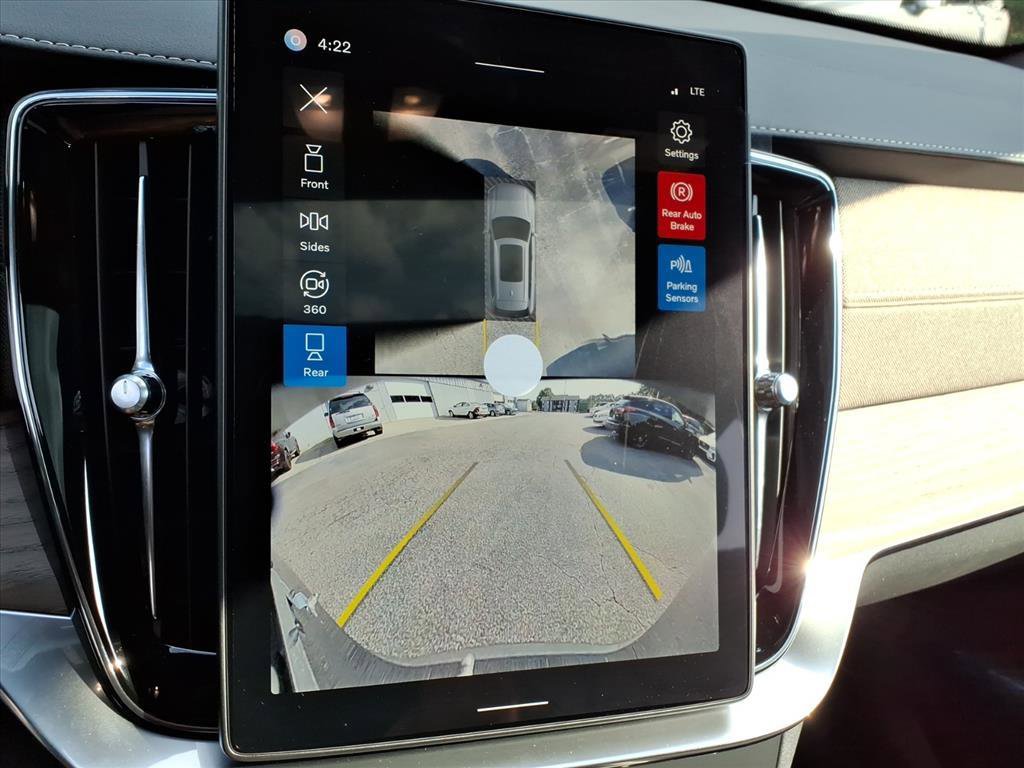 New 2026 Volvo XC90 B6 Plus w/ Protection Package Premier image 21