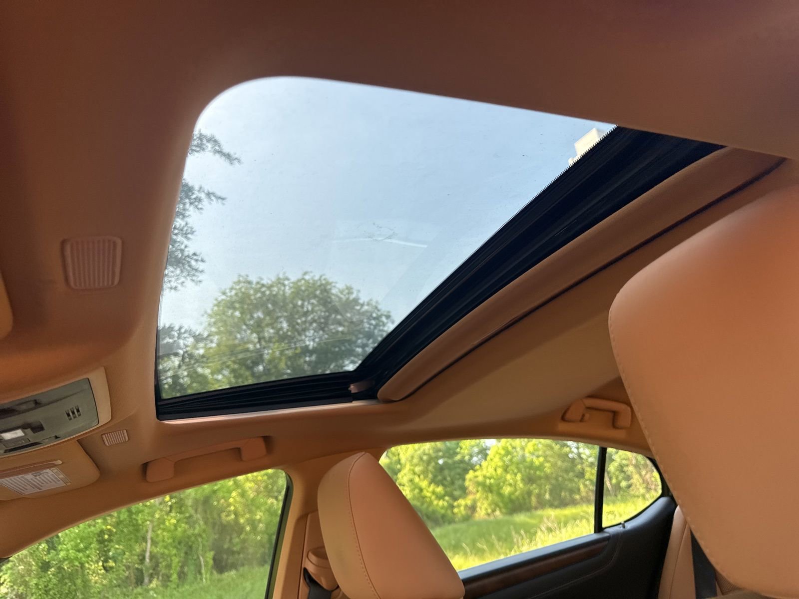 Used 2022 Lexus ES 350 w/ Premium Package image 21