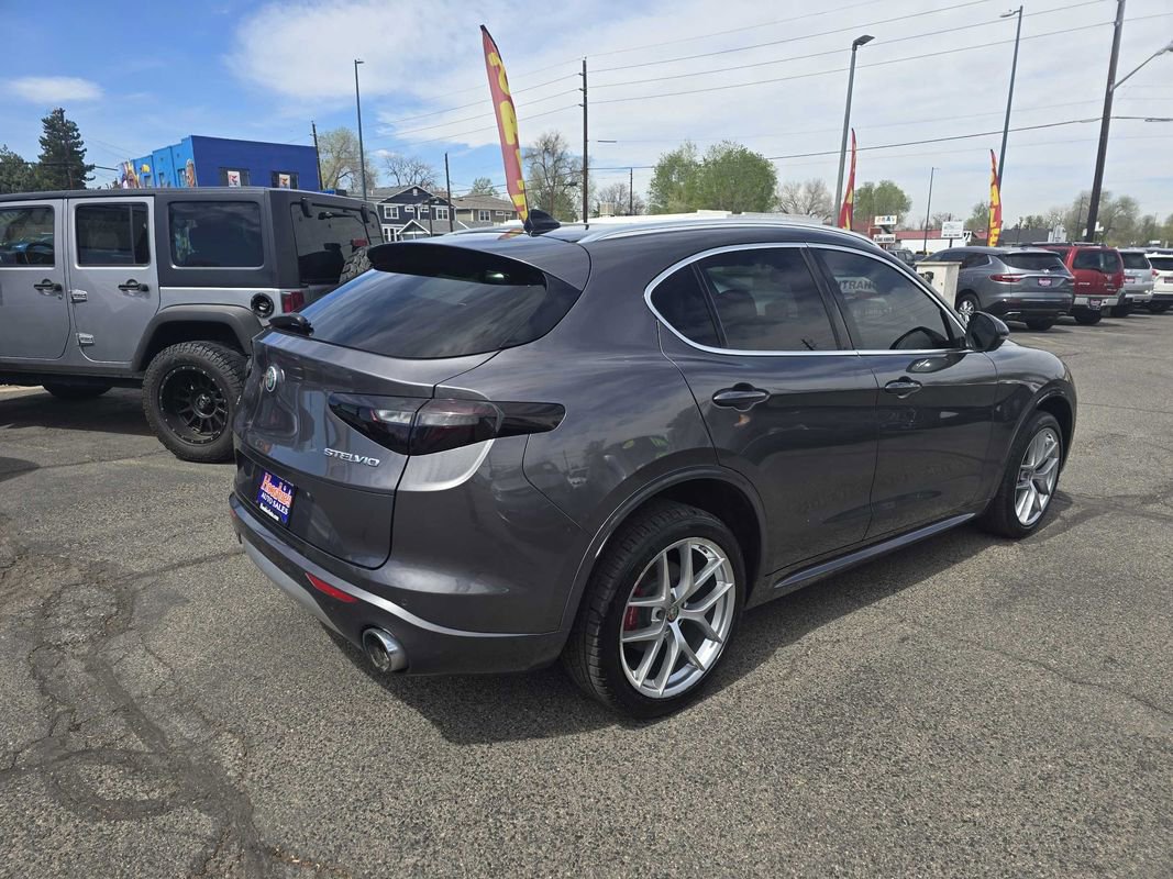 Used 2021 Alfa Romeo Stelvio Ti w/ Active Assist 2 Package TI image 10