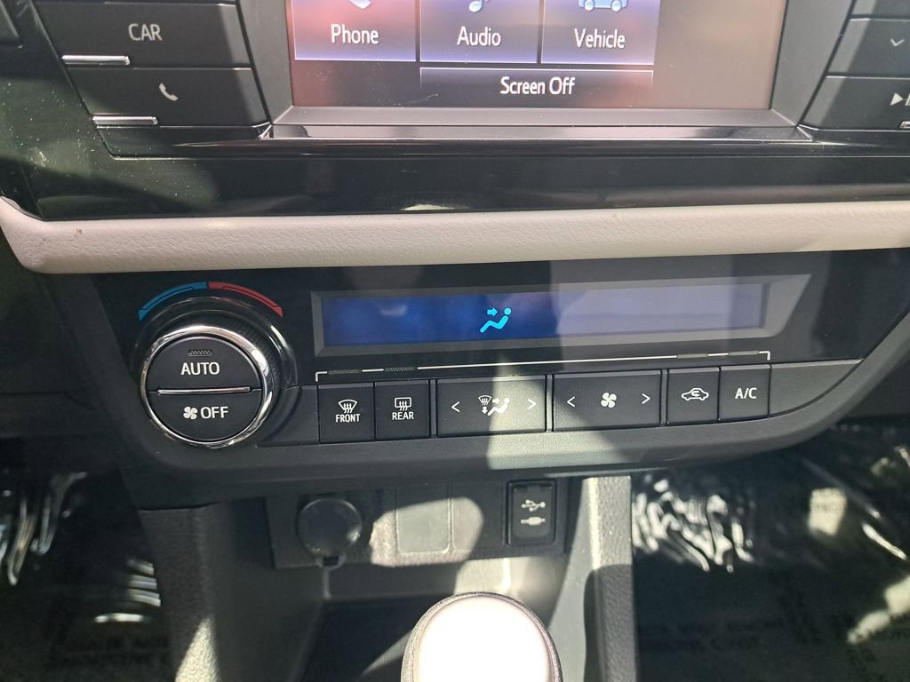 Used 2016 Toyota Corolla LE image 22