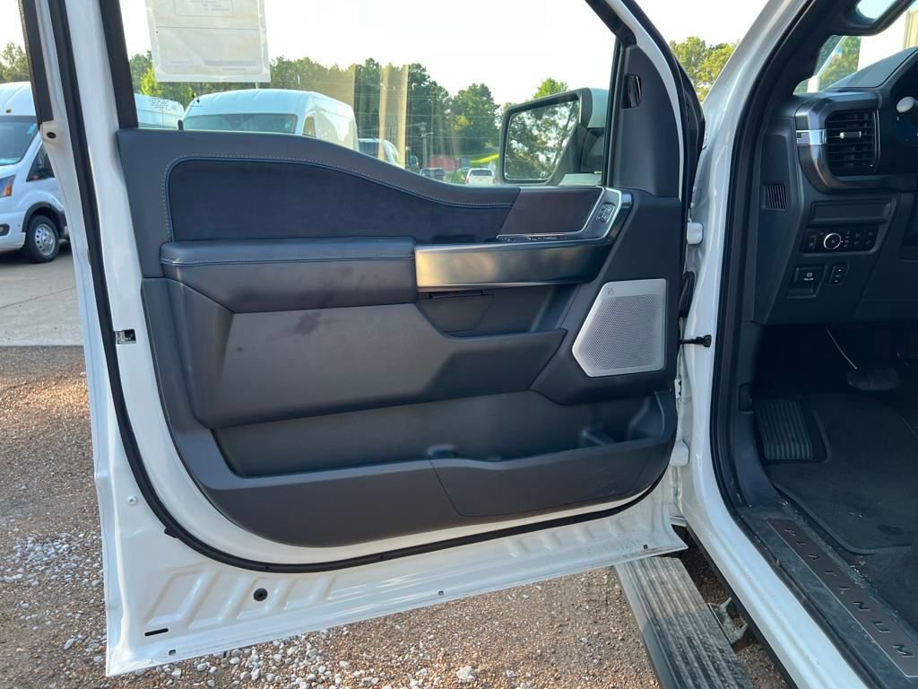 New 2025 Ford F150 Platinum w/ Equipment Group 702A High image 11