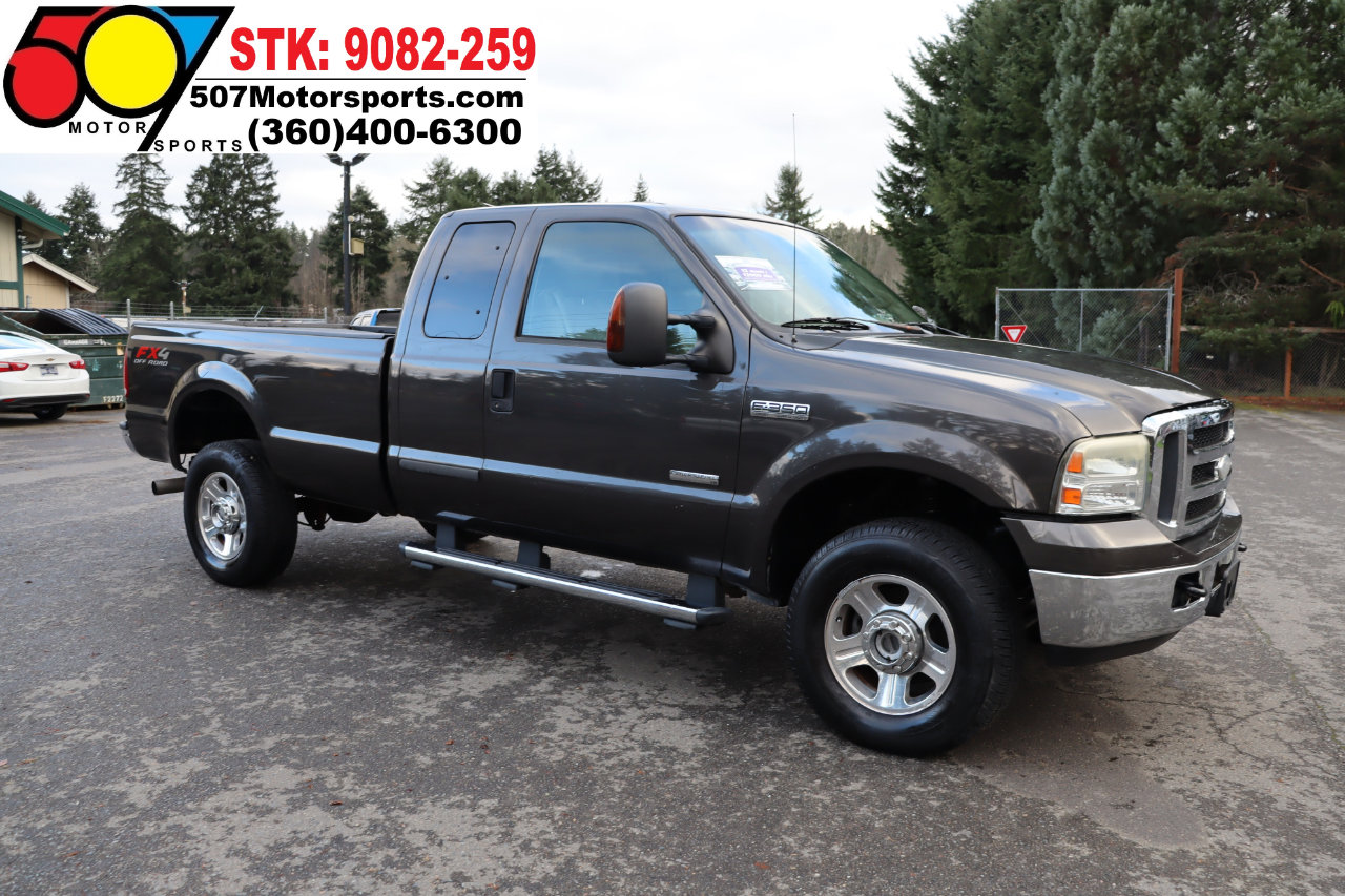 Used 2005 Ford F350 Lariat image 10