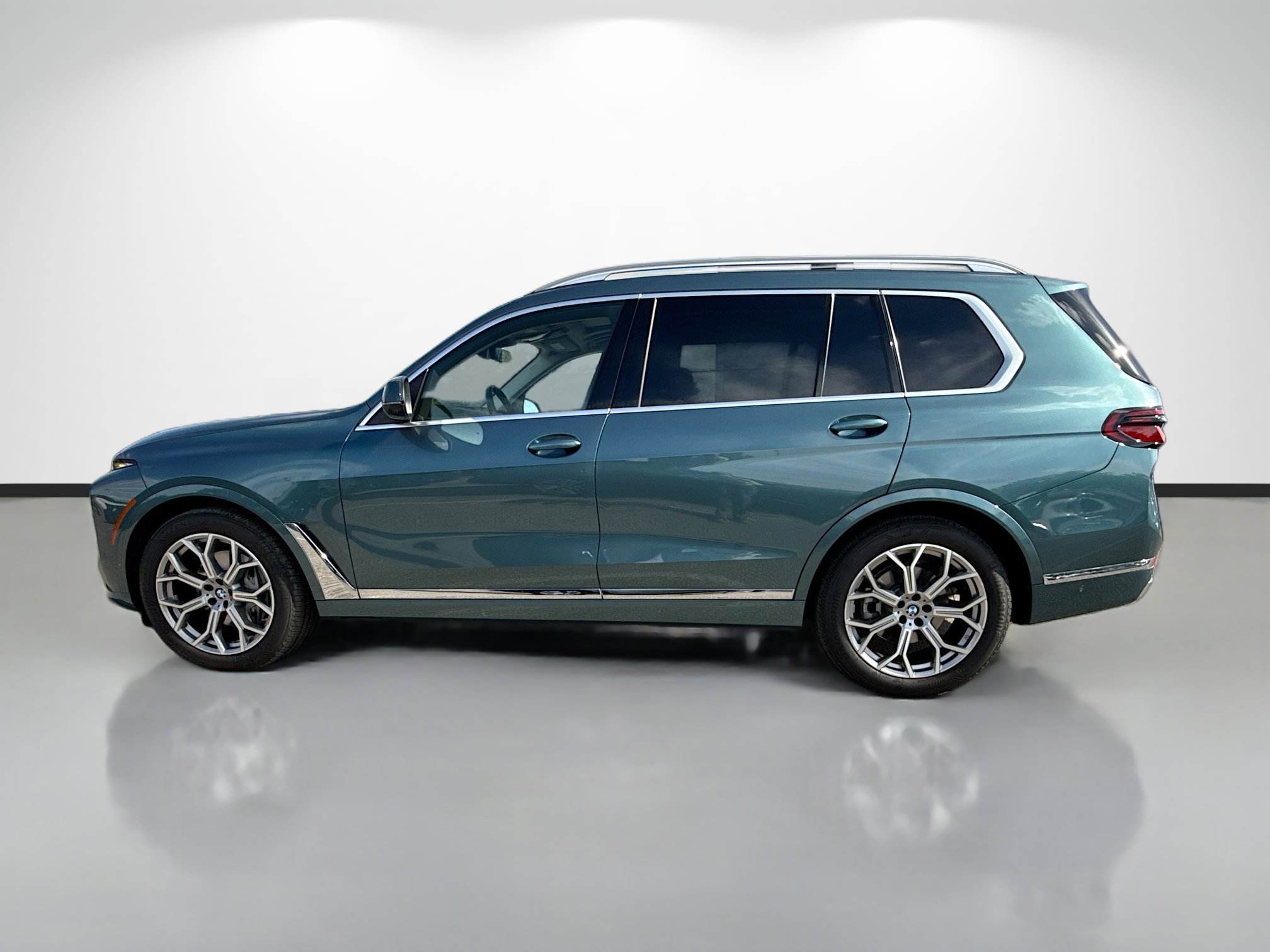 Used 2026 BMW X7 xDrive40i AWD/4WD image 6