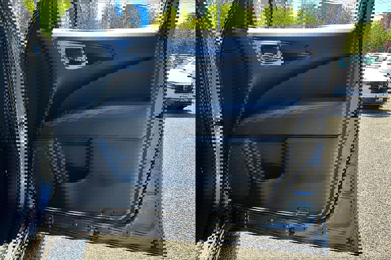 Used 2018 Nissan Pathfinder S image 18