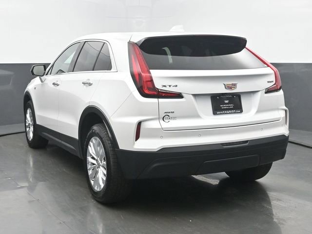 Used 2024 Cadillac XT4 Luxury w/ Cold Weather Package AWD/4WD image 4