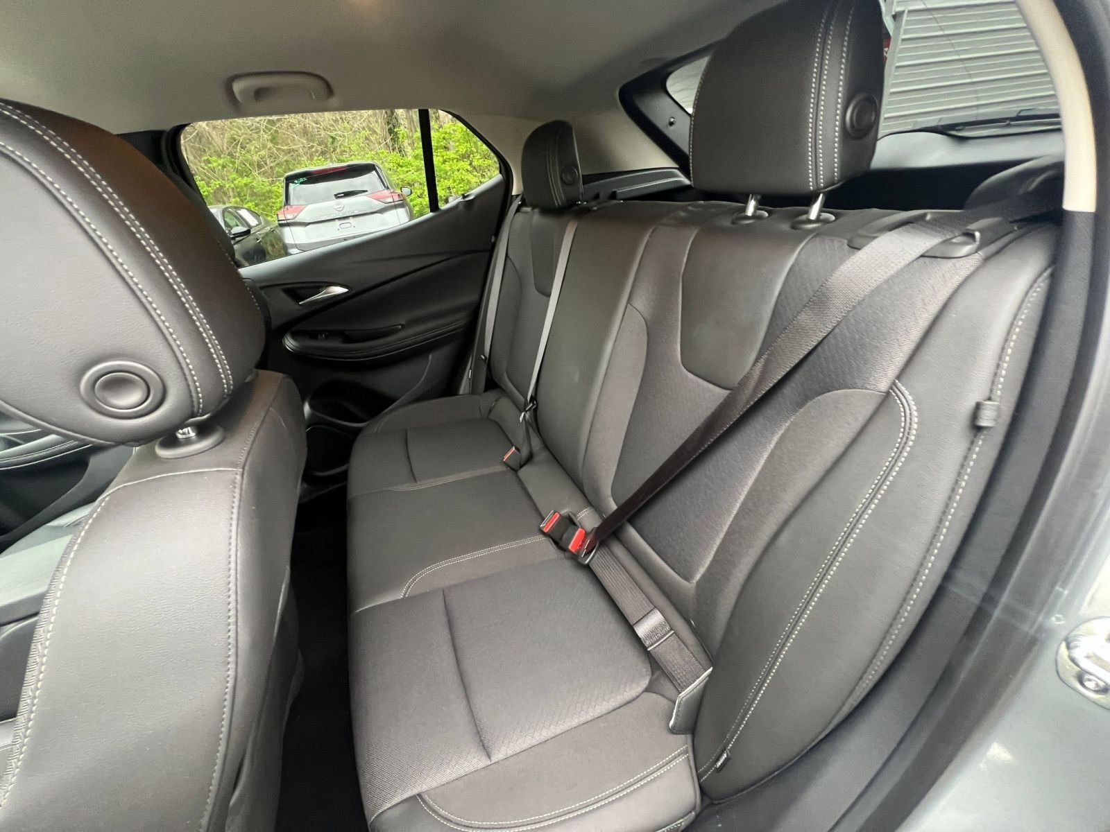 Used 2025 Buick Encore GX Preferred image 33