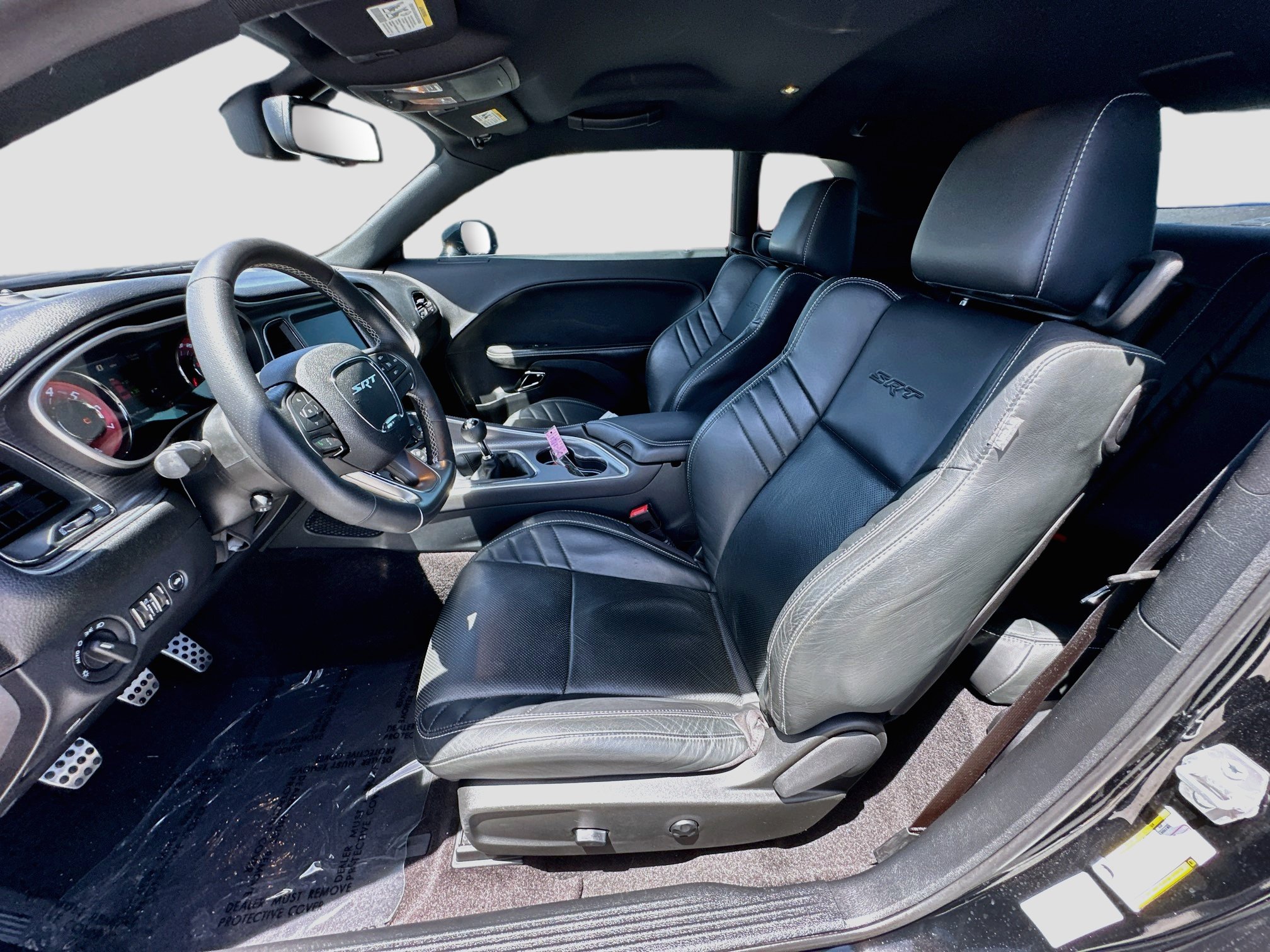 Used 2015 Dodge Challenger SRT Hellcat RWD image 22