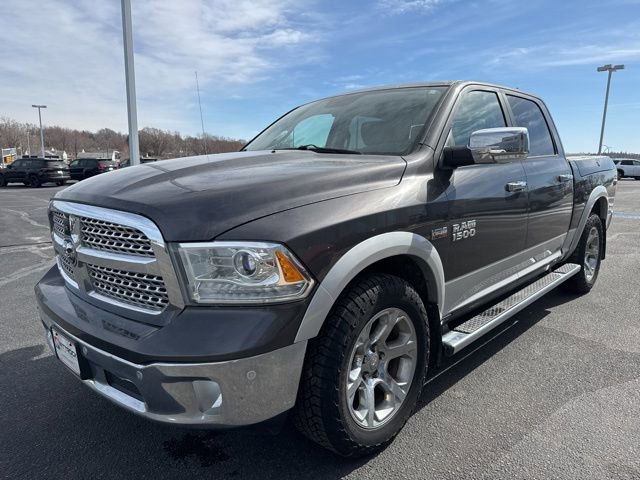 Used 2014 RAM 1500 Laramie w/ Convenience Group image 4