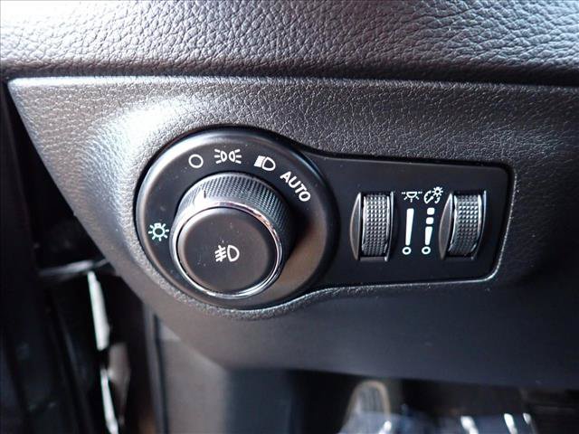 Used 2018 Jeep Compass Limited AWD/4WD image 15
