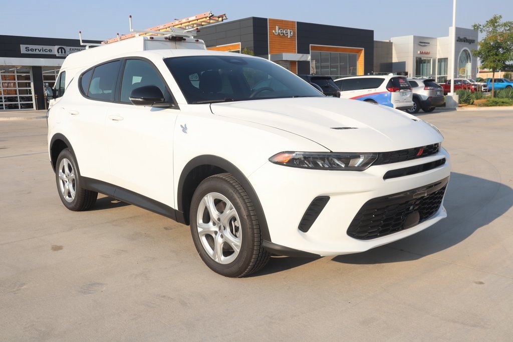New 2025 Dodge Hornet GT w/ Cold Weather Group
