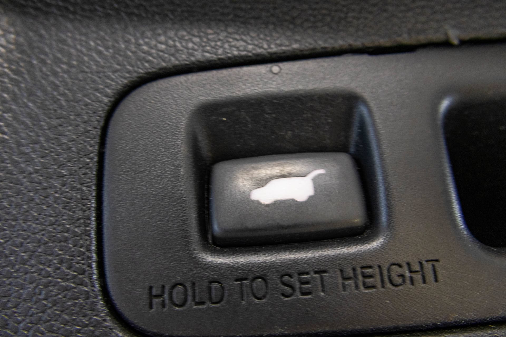 Used 2020 Honda CR-V Touring image 45