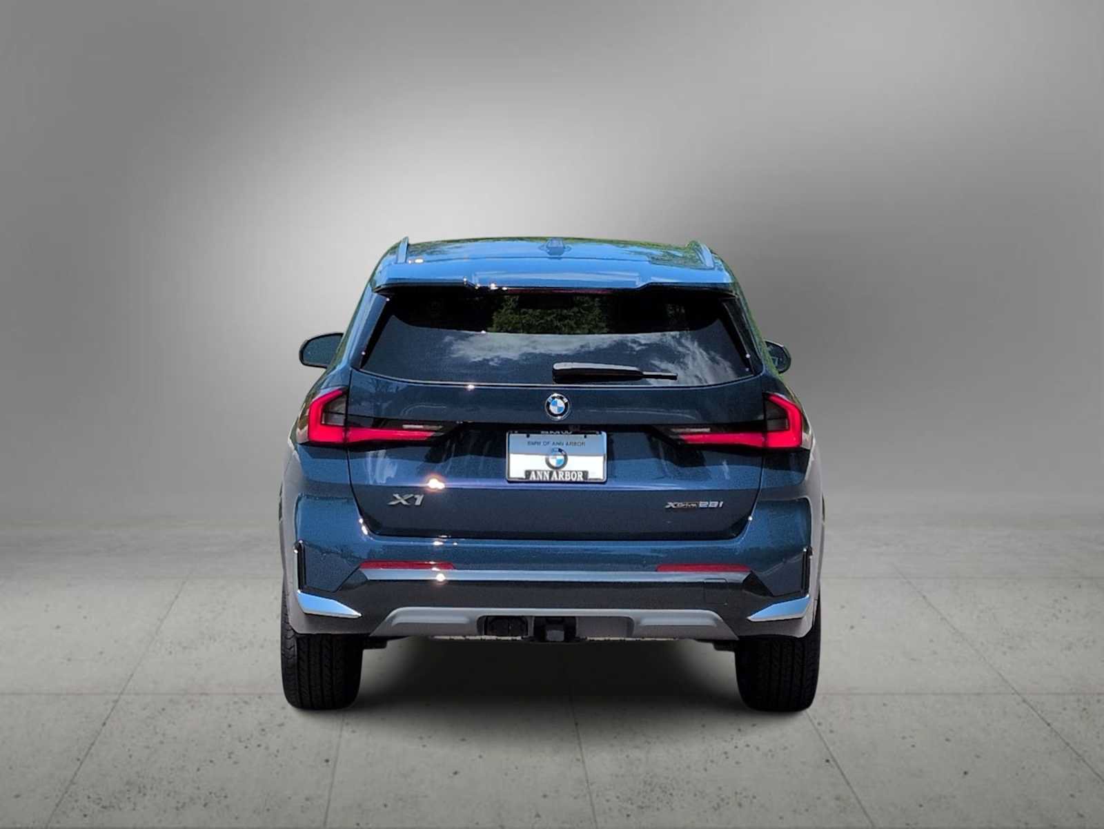 New 2026 BMW X1 xDrive28i w/ Technology Package AWD/4WD image 7