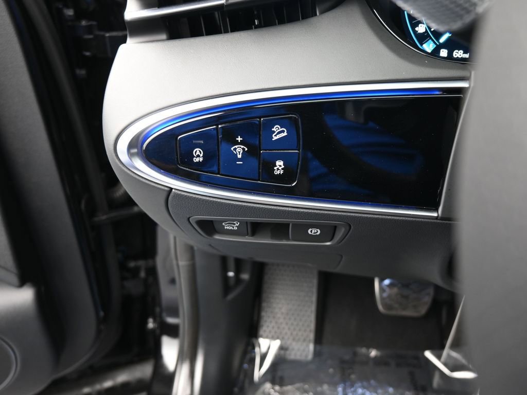 Used 2024 Genesis GV70 2.5T w/ Sport Prestige Package image 39