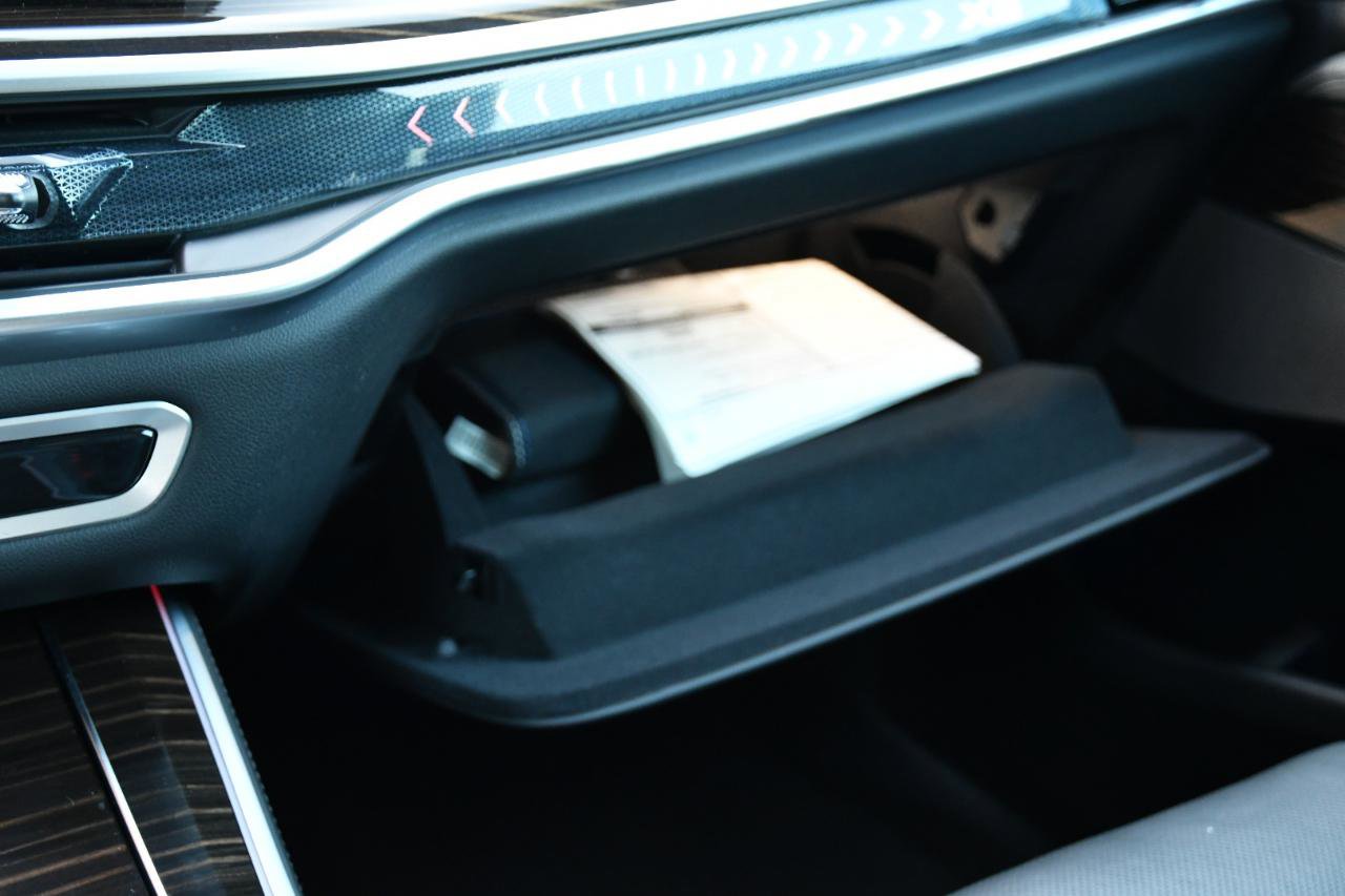 Used 2025 BMW X5 xDrive50e image 26