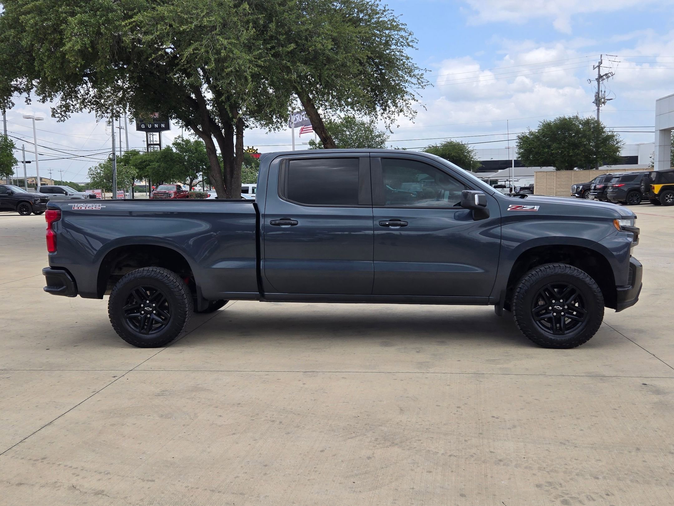Certified 2020 Chevrolet Silverado 1500 LT Trail Boss AWD/4WD image 8
