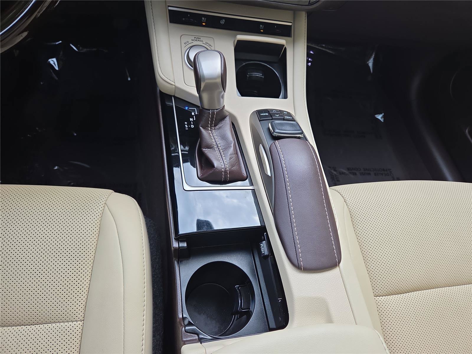 Used 2017 Lexus ES 350 w/ Navigation System Package FWD image 21